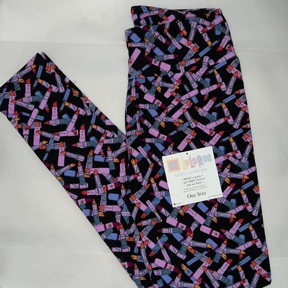 NEW!!! OS Lipstick Leggings LuLaRoe